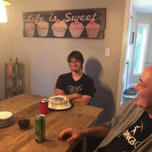 Meet your Posher, Chris